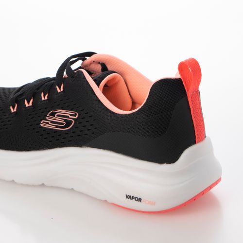 SKECHERS - Japanese brand clothing shopping website｜Enrich your