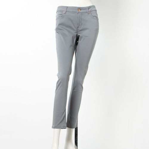 Escada - Japanese brand clothing shopping website｜Enrich your 