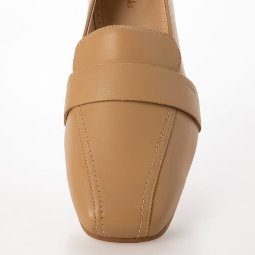 FASBEE｜Seren Flat / セレンフラット （キャメルレザー）｜Clarks